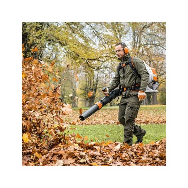 stihl-souffleur-a-dos-br800-c-e-1.jpg